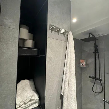 Newly Renovated 2-room Appartamento Bergen