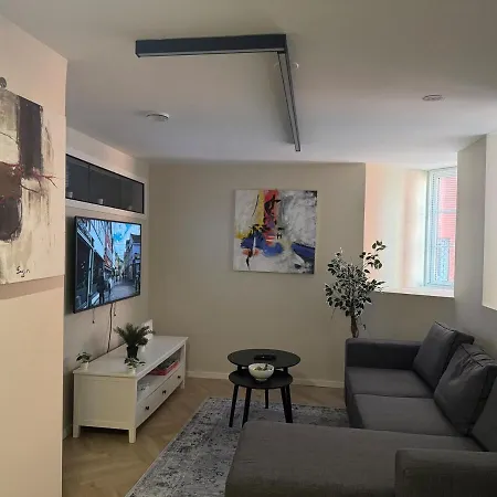 Appartement Newly Renovated 2-room *