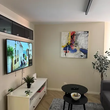 Newly Renovated 2-room Bergen